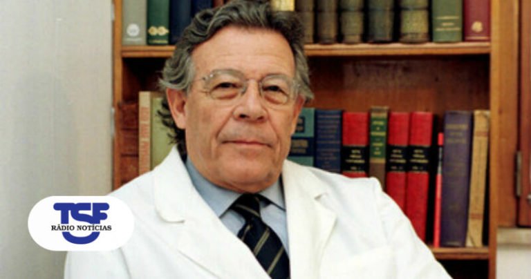 A história que faltava sobre a medicina em Portugal no século XX