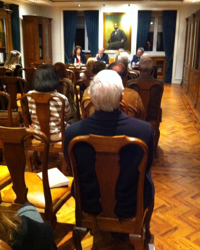 Interessantíssima lição do Professor Dias Farinha sobre a história da medicina.