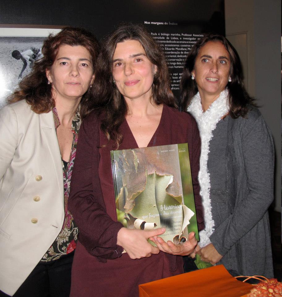 Lançamento de mais um título bilingue By the Book – "Histórias que fugiram das á...