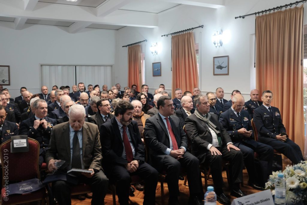 Livro comemorativo dos 65 anos da Base Aérea Nº6, Montijo