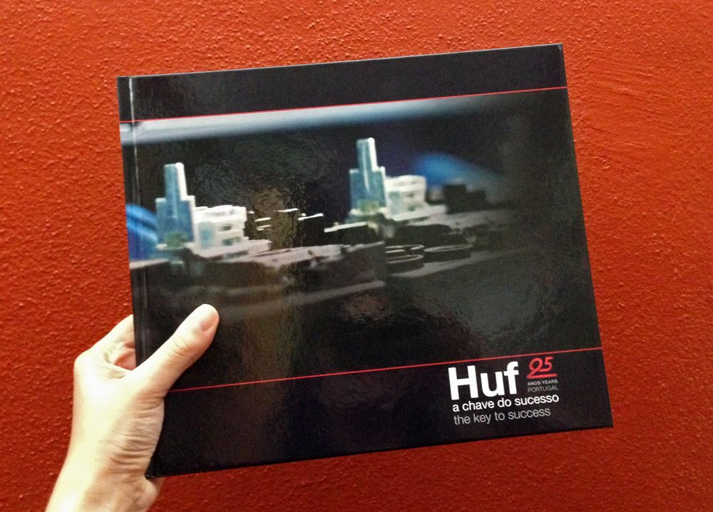 Mais um livro!
A HUF Portuguesa entregou à By the Book, edições especiais, lda....