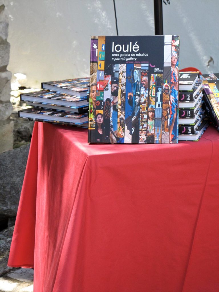 Momentos da apresentação de mais um livro By the Book: "Loulé, uma galeria de re...