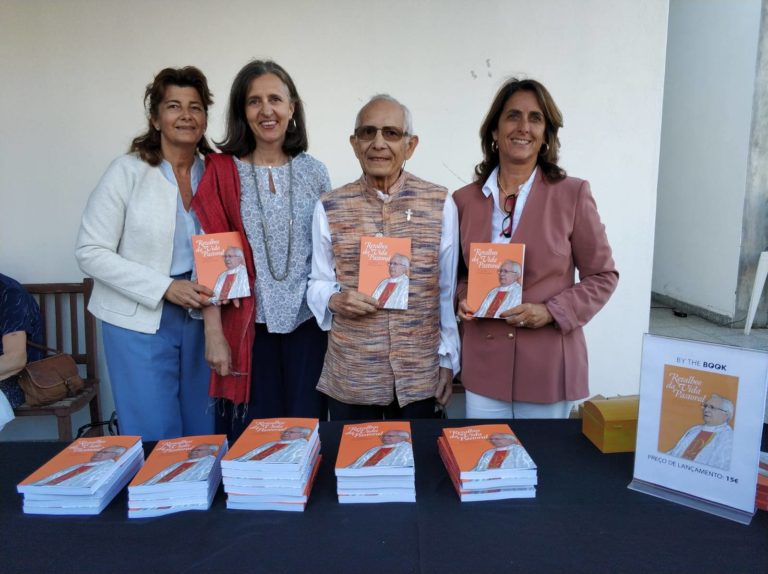 No lançamento do livro da By the Book “Retalhos da Vida Pastoral”. Casa cheia, m…