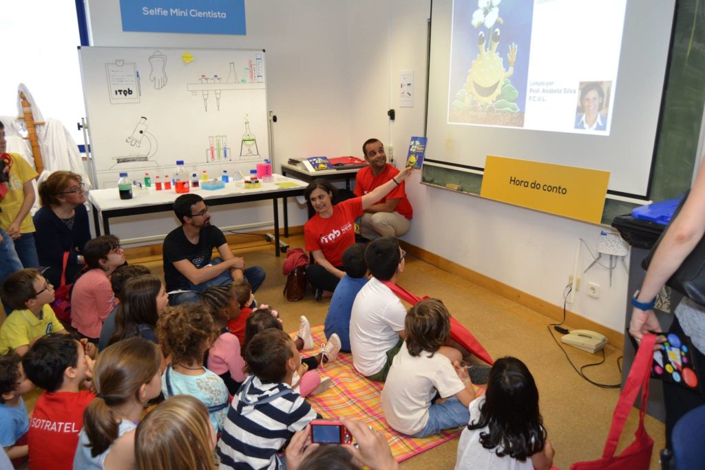 No passado dia 27 de Março, o livro “Aventuras de Pedro, o grão de pólen” foi a ...