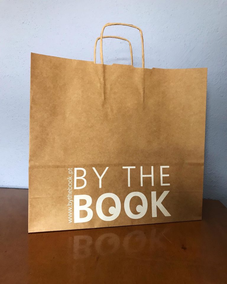 O que acham do saco da By the Book? 
 #printisnotdead #themostbeautifulbooks #bo…