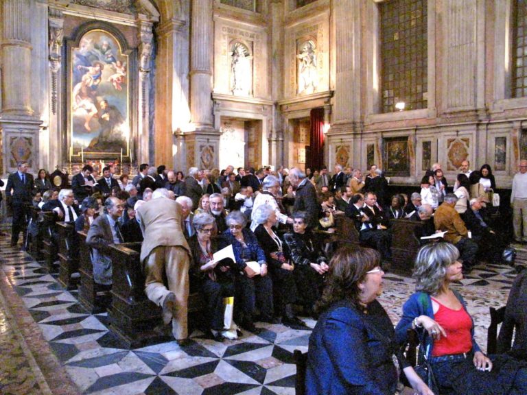 Ontem na Sacristia do Hospital de São José, perante uma plateia “recheada de gig…