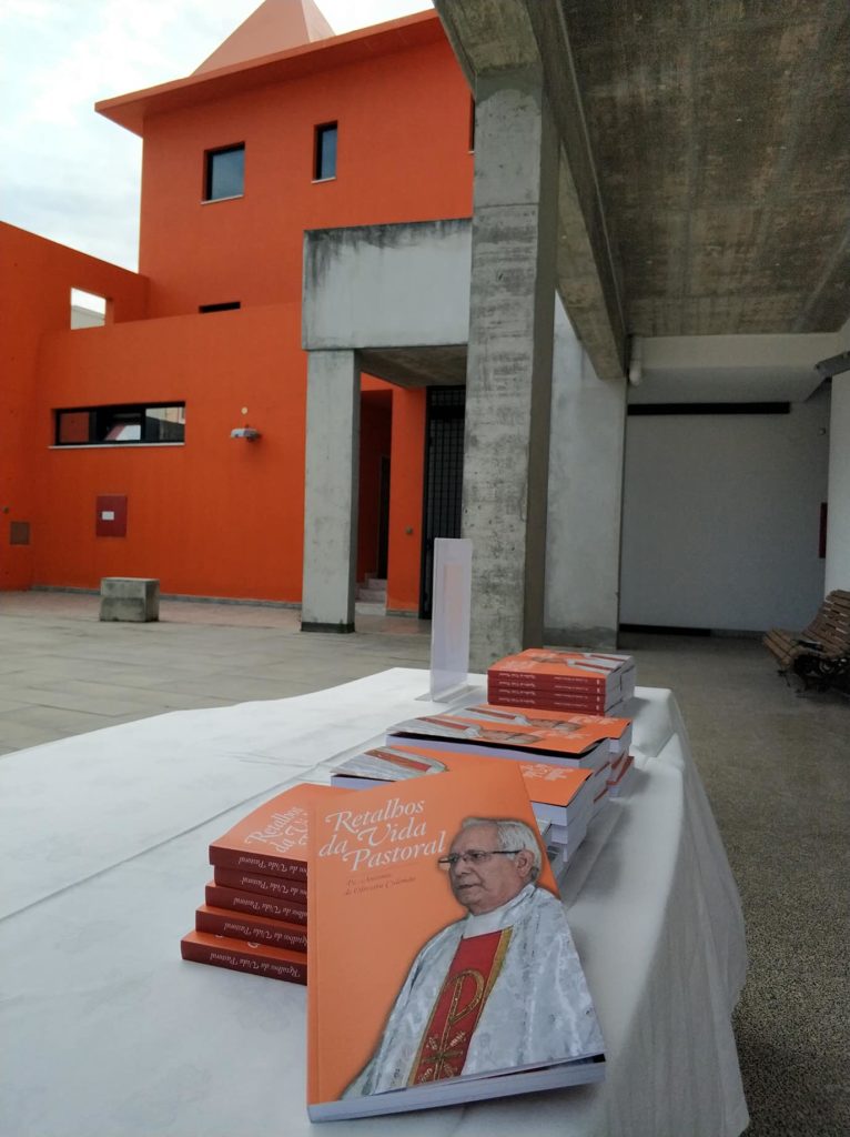 Tudo pronto para a apresentação do livro do Padre António Colimão, "Retalhos da ...