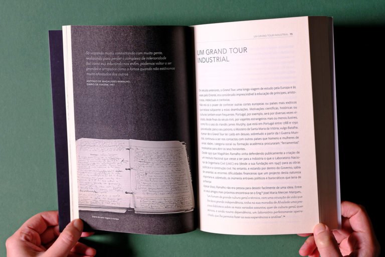 interior do livro sobre António de Magalhães Ramalho