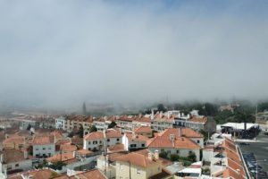 A nossa vista de hoje! 
 Our view today! 
 #belem #nevoeiro #cloudy #clouds #tej…