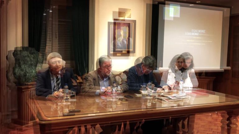 5 reações, incluindo Gosto