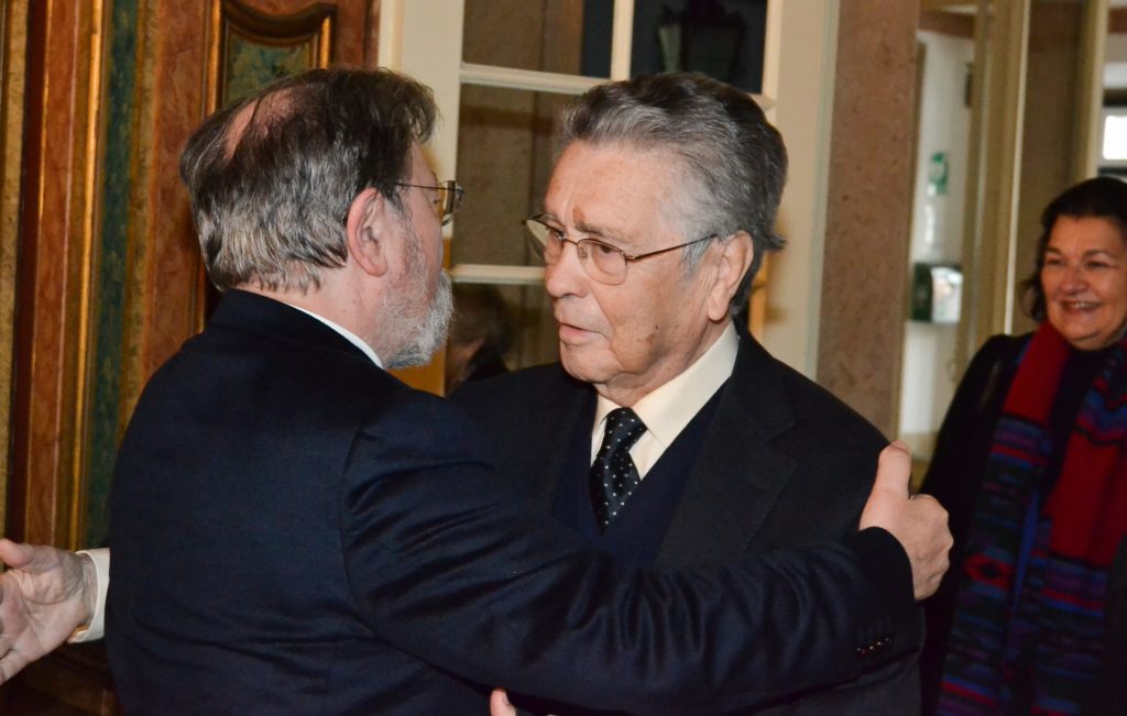 Este livro, da autoria de Luiz Gonzaga Ribeiro, foi apresentado na passada Sexta...