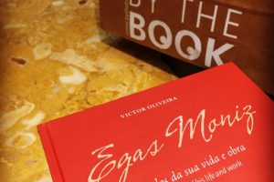 “Egas Moniz”, de Victor Oliveira, vai ser apresentado daqui a pouco na Bibliotec…
